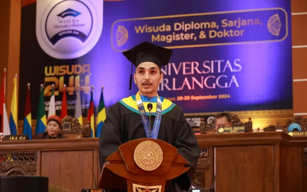 Thumbnail Jadi Perwakilan Wisudawan Unair, Shah Faisal Serukan Peran Wisudawan untuk Masyarakat