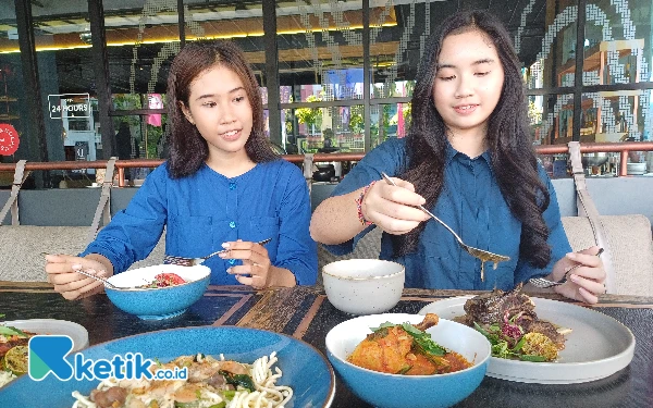 Thumbnail Nikmati Rasa Asam dan Pedas Masakan Khas Sulawesi Ala Artotel TS Suites Surabaya