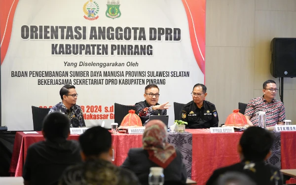 Thumbnail Berita - Hadiri Orientasi Anggota DPRD Pinrang, Sekdaprov Sulsel Ingatkan Peran Legislatif