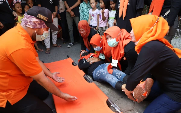 Thumbnail Berita - Banyak Gedung Tinggi di Surabaya, BPBD Akan Gelar Simulasi Gempa