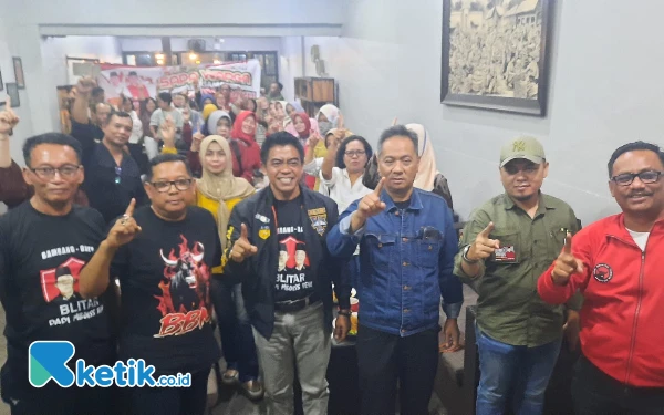 Thumbnail Berita - Dian Kemala Bhayangkari dan PP Polri Deklarasi Dukung Paslon Bambang Rianto-Bayu Setyo Kuncoro di Pilwali Blitar 2024