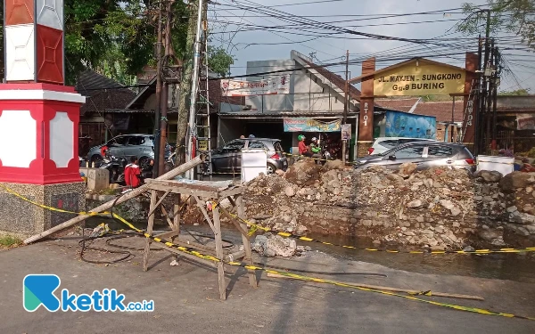 Thumbnail Berita - Masuk Musim Hujan, Jembatan di Bumiayu Kota Malang Mulai Diperbaiki