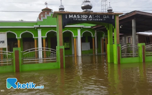 Thumbnail Banjir di Aceh Singkil Sudah 5 Hari, Warga Keluhkan Tak Ada Satupun Bantuan Makanan dari Pemkab