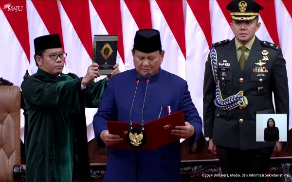 Thumbnail Berita - Prabowo-Gibran Resmi Dilantik sebagai Presiden dan Wakil Presiden Republik Indonesia 2024-2029