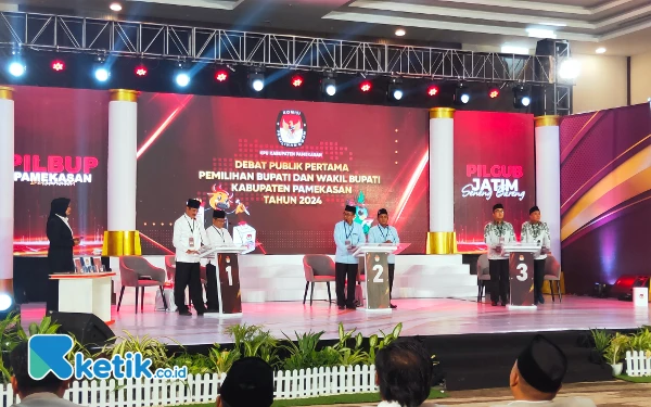 Thumbnail Debat Publik Perdana Pilkada Pamekasan 2024 Berjalan Sukses