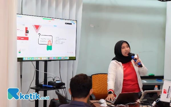 Thumbnail Sosok Ayu Nur Permana, Trader Muda Sukses yang Aktif Bagikan Edukasi Investasi Lewat Sosmed