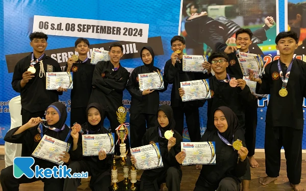 Thumbnail Berita - Borong Medali, 7 Pesilat SMAN 1 Widodaren Berjaya di Tugu Muda Championship 5