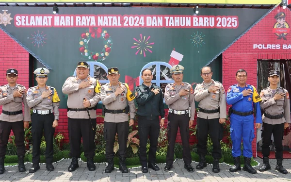 Thumbnail Berita - Pejabat Utama Polda DIY Lakukan Pengecekan Pospam Operasi Lilin Progo 2024