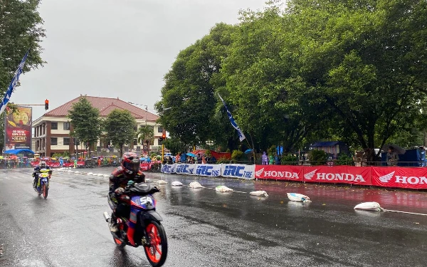 Thumbnail Berita - IMI Bondowoso Gelar Jatim Racing Final Series, Diikuti Ratusan Pembalap