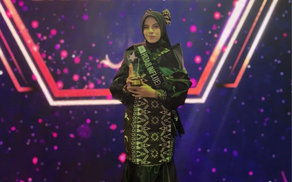 Thumbnail Berita - Gabung Putri Hijab Academy, Afina Agustiani Putri Ajak Melihat Kecantikan dengan Perspektif Lebih Luas