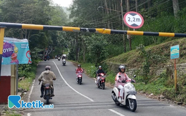 Thumbnail Berita - Jalur Pujon via Klemuk Kota Batu Ditutup Selama Libur Nataru