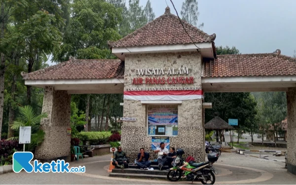 Thumbnail Berita - Cuaca Buruk, Wisata Pemandian Cangar Kota Batu Ditutup Sementara