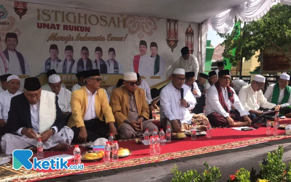 Thumbnail Berita - Peringati Hari Amal Bakti, Ribuan Jemaah Hadiri Istighosah di Kantor Kemenag Cilegon