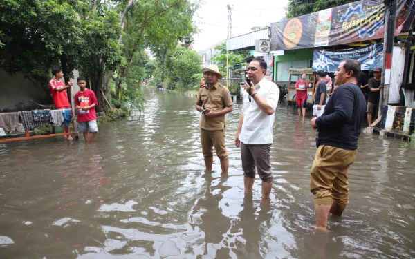 Thumbnail Berita - Masuki Tahun 2025, Pemkot Surabaya Fokus Pembangunan Infrastruktur dan Penanganan Banjir