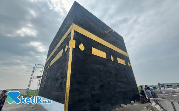 Thumbnail Berita - Pembangunan Replika Ka'bah di Sampang Madura