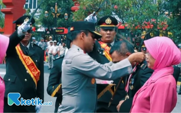 Thumbnail Berita - Polres Madiun Lepas 18 Anggota Purnabakti dengan Penuh Haru dan Kebanggaan