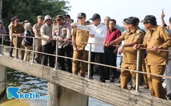 Thumbnail Berita - Wamendagri Dorong Perbaikan Waduk Klampis di Kedungdung Sampang untuk Percepatan Swasembada