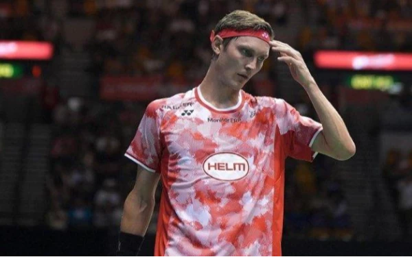 Thumbnail Berita - Comeback Buruk, Victor Axelsen Tumbang di Babak Awal Malaysia Open 2025