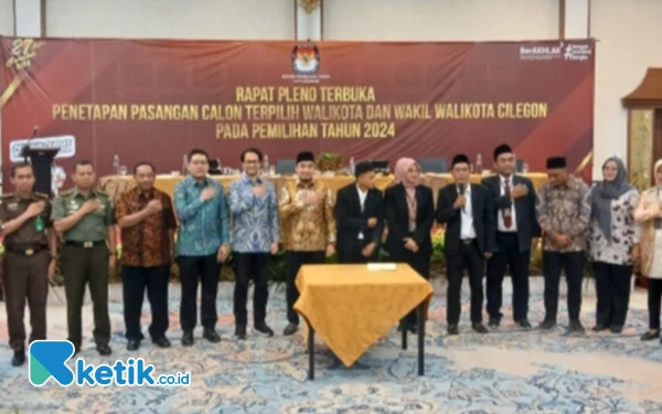 Thumbnail Berita - Tanpa Sengketa, KPU Cilegon Tetapkan Robinsar-Fajar Wali kota Cilegon 2025-2030