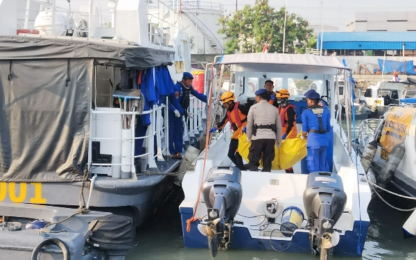 Thumbnail Berita - Jenazah Ti'in Ditemukan 4 Kilometer dari Jembatan Suramadu