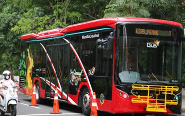 Thumbnail Berita - Ingin Disamakan Tarif Suroboyo Bus dan Bus TSS 