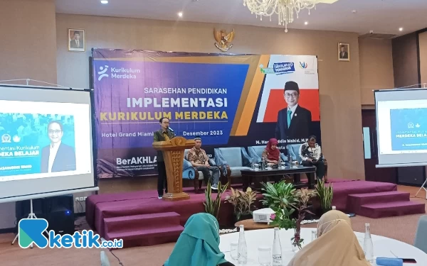 Thumbnail Berita - Sarasehan Pendidikan, Cak Udin Beri Motivasi Ratusan Guru TK Kabupaten Malang