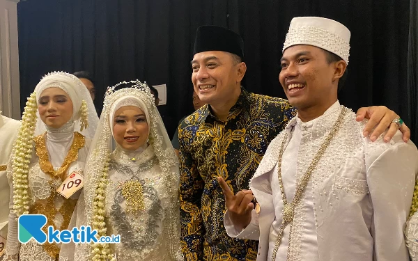 Thumbnail Mewah, Pemkot Surabaya Gelar Nikah Masal Habiskan Rp 7,4 Miliar tanpa APBD