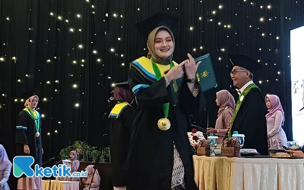 Thumbnail Berita - Unusa Wisuda 1.071 Mahasiswa, Hadirkan Rohaniawan 4 Agama