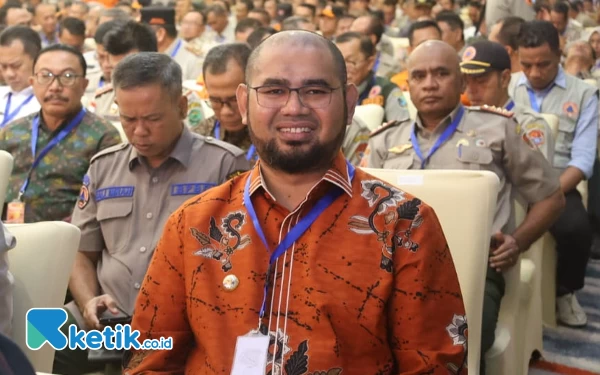 Thumbnail Bupati Halmahera Selatan Hasan Ali Bassam Kasuba menghadiri Rapat Koordinasi Nasional Penanggulangan Bencana (BNPB) Rabu, (24/4/2024) di Pullham Grand Central Bandung Jawa Barat. (Foto: Alif Budiman for Ketik.co.id)