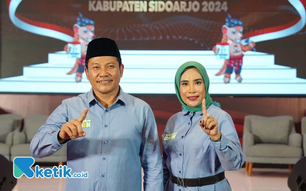 Thumbnail Calon Bupati Subandi dan Cawabup Mimik Idayana Tampil Epik dengan Kostum Presiden Prabowo