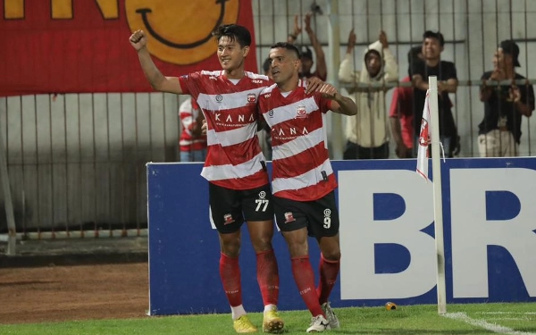 Kalahkan PSIS Semarang, Madura United ke Puncak Klasemen Liga 1