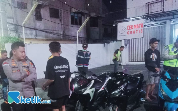 Thumbnail Berita - Polsek Simokerto Amankan 4 Motor yang Hendak Balap Liar