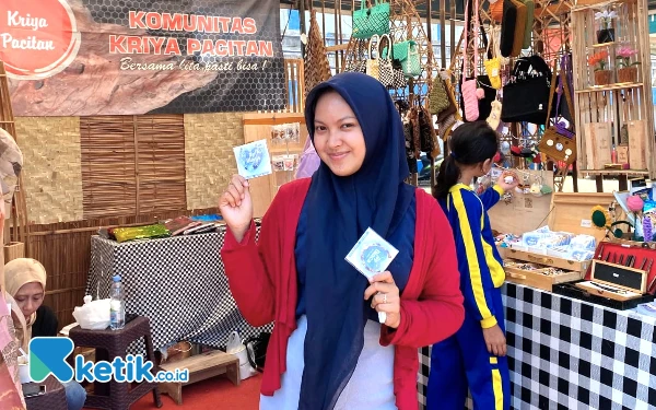 Produk Souvenir Seni Kriya Pacitan Ini Diserbu Anak Muda, Begini Rupanya