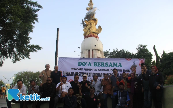 Thumbnail Berita - Aktivis Antikorupsi Berdoa Sidoarjo Memperoleh Bupati Lebih Baik