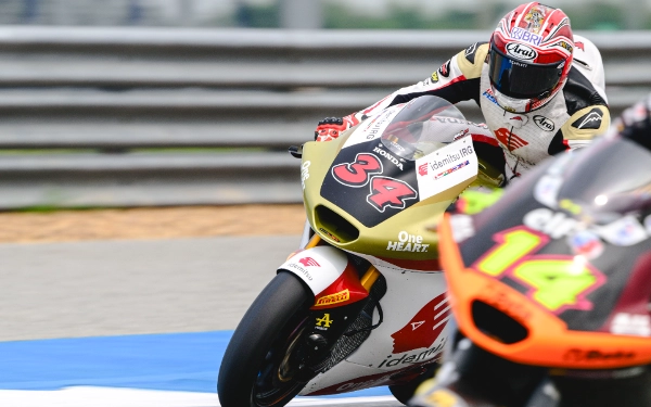 Thumbnail Berita - Mario Aji Impresif di GP Thailand, Ai Ogura Kunci Juara Dunia Moto2