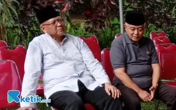 Thumbnail Berita - Temui Rendra Kresna, Gertak Sebut Bupati Malang Sanusi Tak Beretika