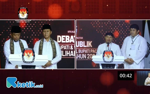 Thumbnail Ronny Berkali-kali Sepakat dengan Aji, Debat Pilkada Pacitan Rasanya Hambar