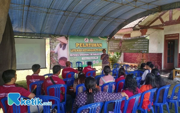 Thumbnail Berita - Aliansi Petani Indonesia Beri Pelatihan Literasi Keuangan bagi Petani Kopi Kabupaten Malang