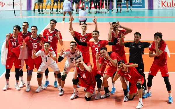 Thumbnail Berita - Salut! Voli Putra Indonesia Hattrick Emas SEA Games