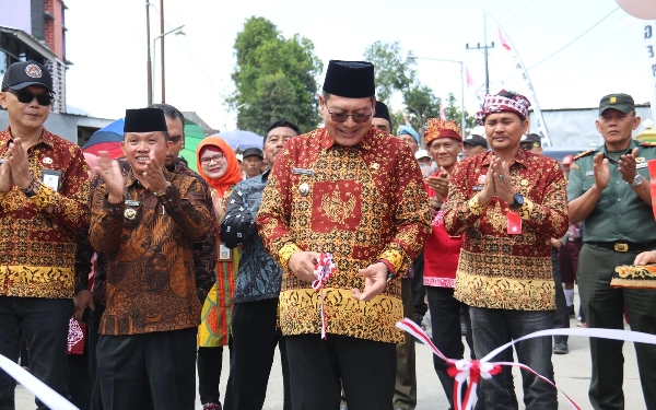 Thumbnail Berita - Diresmikan Wabup Malang, Jalan Desa Pagersari Menuju Krisik Blitar Sudah Mulus