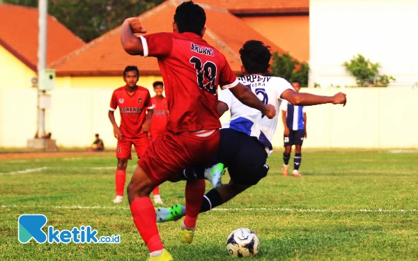 Thumbnail Berita - Main Tenang, Sepak Bola Porprov Sidoarjo Menang Telak 3-0 atas Kota Blitar