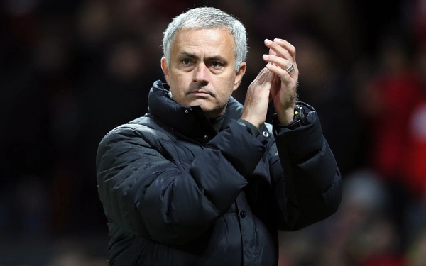 Thumbnail Berita - Gila! Mourinho Ditawari Gaji Rp75 Miliar per Bulan untuk Tukangi Arab Saudi