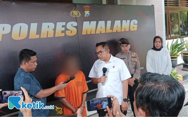 Thumbnail Berita - Bejat! Ayah di Kabupaten Malang Ini Tega Cabuli Anak Kandung, Kini Ditahan Polisi