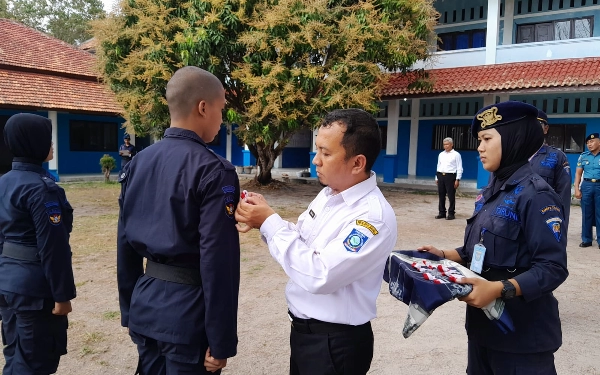 Asah Disiplin dan Jiwa Kepemimpinan, SMK Penerbangan Angkasa Nasional Pangkal Pinang Gelar Latsarmil