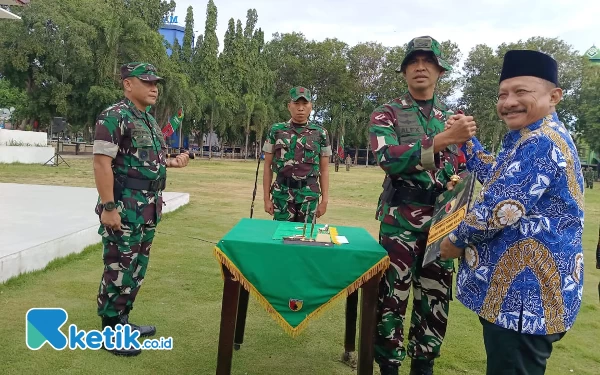 Danrem 083/Baladhika Jaya Tutup Pelaksanaan TMMD ke-120 di Situbondo