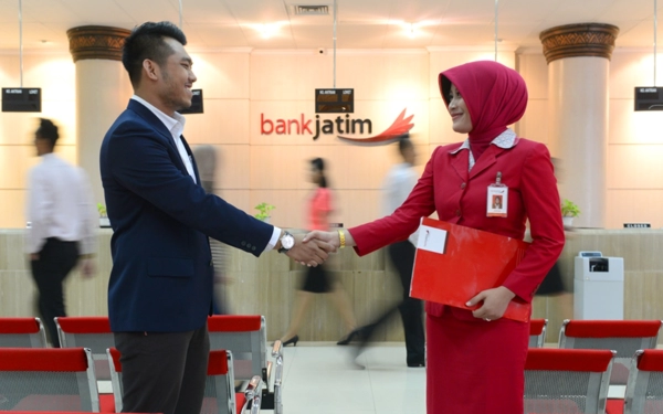 Untuk Lulusan S1, Bank Jatim Buka  Lowongan Kerja!