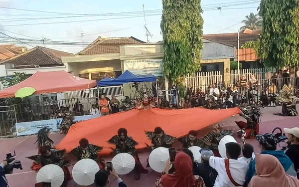 Thumbnail Parade Pesona Gondanglegi Kabupaten Malang Disambut Antusias Peserta dan Masyarakat