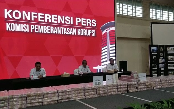 Thumbnail Berita - Ini Deretan Harta Hasil Korupsi Lukas Enembe yang Disita KPK