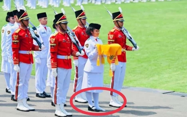 Thumbnail Berita - Sepatu Lepas saat Pengibaran Bendera di Istana Merdeka, Lilly Wenda: Mungkin Kurang Kuat