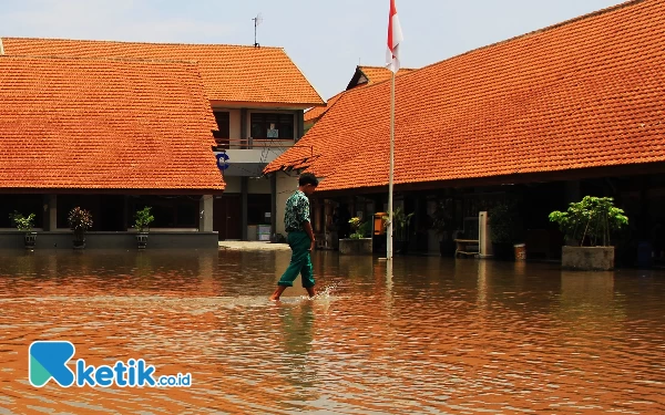 Thumbnail Berita - Akhirnya, Bupati Gus Muhdlor Setujui Permintaan Komite Sekolah untuk Merelokasi SMPN 2 Tanggulangin